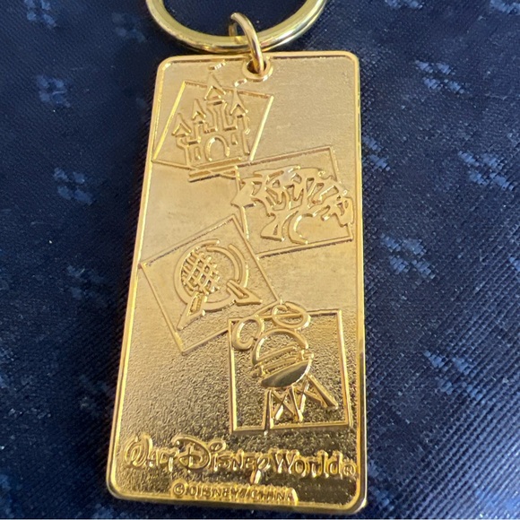 MICKEY WALT DISNEY WORLD SOUVENIR KEYCHAIN/KEYRING - Jonathan Name - Picture 6 of 9